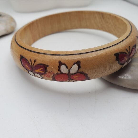 Cottagecore wooden butterfly‎ bracelet B0232 - Picture 2 of 2